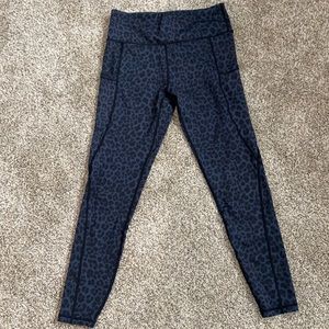 Black cheetah print leggings